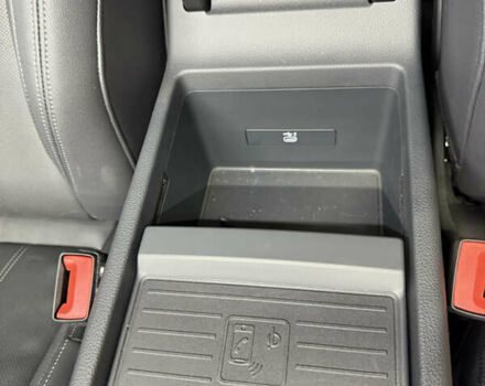 Сірий Ауді Ку 5, об'ємом двигуна 1.98 л та пробігом 1 тис. км за 59500 $, фото 23 на Automoto.ua