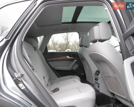 Серый Ауди Ку 5, объемом двигателя 1.98 л и пробегом 22 тыс. км за 44500 $, фото 102 на Automoto.ua