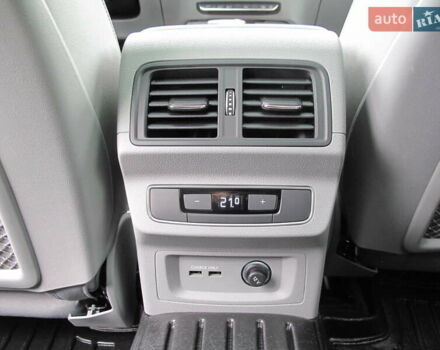 Серый Ауди Ку 5, объемом двигателя 1.98 л и пробегом 22 тыс. км за 44500 $, фото 58 на Automoto.ua