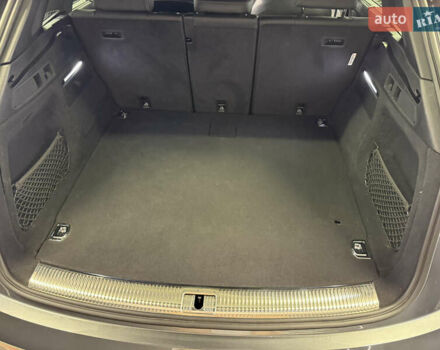 Сірий Ауді Ку 5, об'ємом двигуна 1.98 л та пробігом 1 тис. км за 59500 $, фото 34 на Automoto.ua