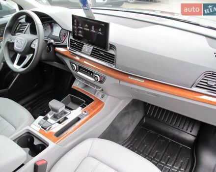 Серый Ауди Ку 5, объемом двигателя 1.98 л и пробегом 22 тыс. км за 44500 $, фото 98 на Automoto.ua