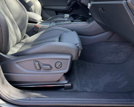 Сірий Ауді Ку 5, об'ємом двигуна 1.98 л та пробігом 9 тис. км за 55600 $, фото 23 на Automoto.ua