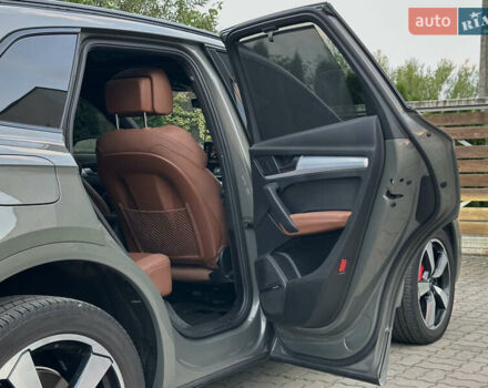 Серый Ауди Ку 5, объемом двигателя 2 л и пробегом 18 тыс. км за 36999 $, фото 80 на Automoto.ua