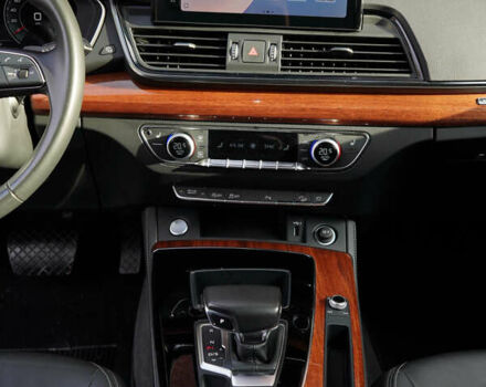 Серый Ауди Ку 5, объемом двигателя 1.98 л и пробегом 71 тыс. км за 34999 $, фото 26 на Automoto.ua