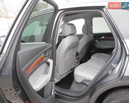 Серый Ауди Ку 5, объемом двигателя 1.98 л и пробегом 22 тыс. км за 44500 $, фото 49 на Automoto.ua