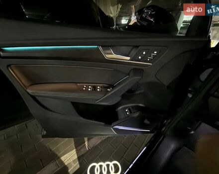 Сірий Ауді Ку 5, об'ємом двигуна 1.98 л та пробігом 1 тис. км за 59500 $, фото 64 на Automoto.ua