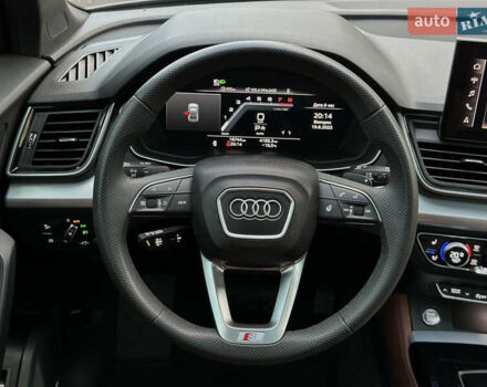Сірий Ауді Ку 5, об'ємом двигуна 2 л та пробігом 18 тис. км за 35999 $, фото 77 на Automoto.ua