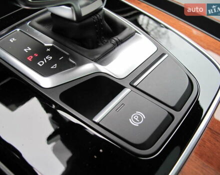 Серый Ауди Ку 5, объемом двигателя 1.98 л и пробегом 22 тыс. км за 44500 $, фото 139 на Automoto.ua