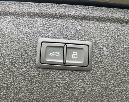 Сірий Ауді Ку 5, об'ємом двигуна 2 л та пробігом 20 тис. км за 44300 $, фото 20 на Automoto.ua