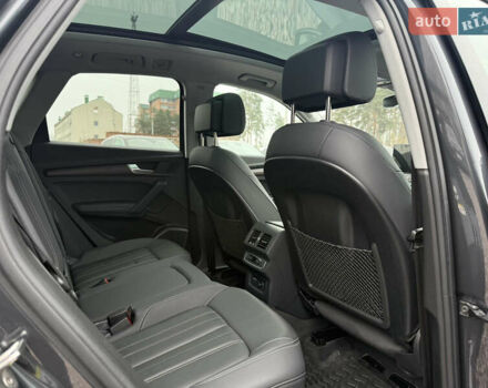 Серый Ауди Ку 5, объемом двигателя 1.98 л и пробегом 31 тыс. км за 35999 $, фото 28 на Automoto.ua