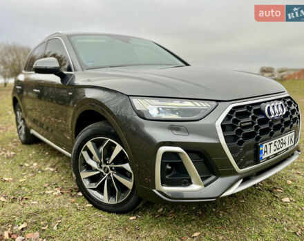 Сірий Ауді Ку 5, об'ємом двигуна 2 л та пробігом 20 тис. км за 44300 $, фото 2 на Automoto.ua