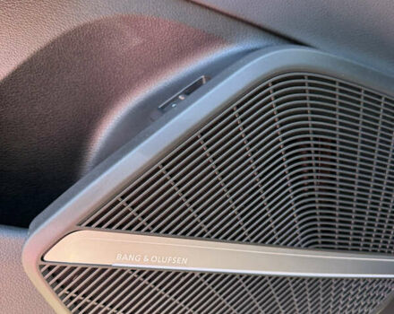 Сірий Ауді Ку 5, об'ємом двигуна 1.98 л та пробігом 9 тис. км за 55600 $, фото 28 на Automoto.ua