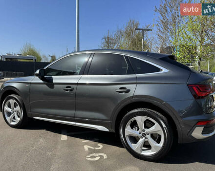 Сірий Ауді Ку 5, об'ємом двигуна 1.98 л та пробігом 9 тис. км за 55600 $, фото 4 на Automoto.ua