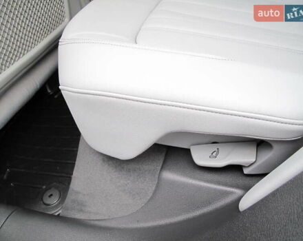 Серый Ауди Ку 5, объемом двигателя 1.98 л и пробегом 22 тыс. км за 44500 $, фото 55 на Automoto.ua