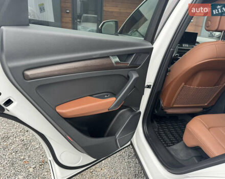 Серый Ауди Ку 5, объемом двигателя 2 л и пробегом 25 тыс. км за 38500 $, фото 15 на Automoto.ua