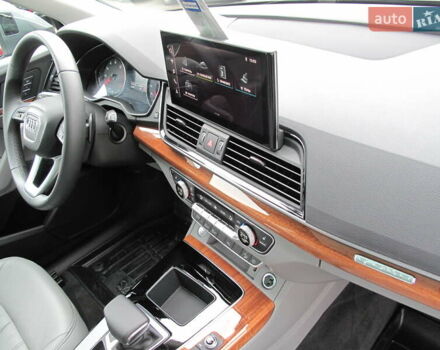 Серый Ауди Ку 5, объемом двигателя 1.98 л и пробегом 22 тыс. км за 44500 $, фото 94 на Automoto.ua