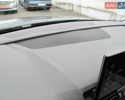 Серый Ауди Ку 5, объемом двигателя 1.98 л и пробегом 22 тыс. км за 44500 $, фото 146 на Automoto.ua