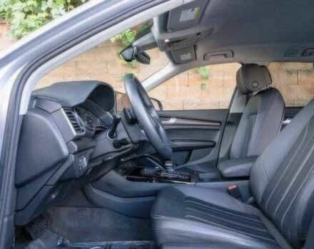 Серый Ауди Ку 5, объемом двигателя 2 л и пробегом 20 тыс. км за 18300 $, фото 13 на Automoto.ua