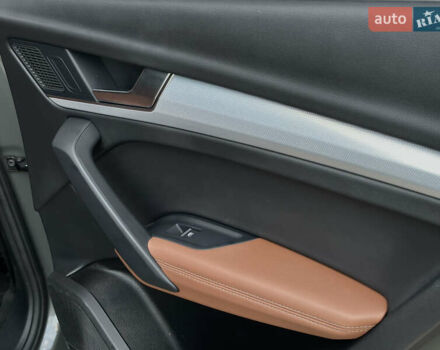 Серый Ауди Ку 5, объемом двигателя 2 л и пробегом 18 тыс. км за 36999 $, фото 82 на Automoto.ua