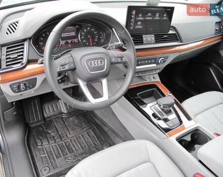 Серый Ауди Ку 5, объемом двигателя 1.98 л и пробегом 22 тыс. км за 44500 $, фото 45 на Automoto.ua