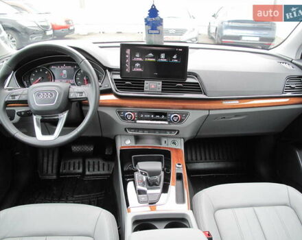 Серый Ауди Ку 5, объемом двигателя 1.98 л и пробегом 22 тыс. км за 44500 $, фото 57 на Automoto.ua