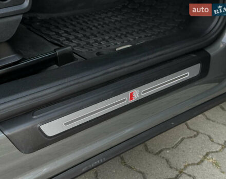 Серый Ауди Ку 5, объемом двигателя 2 л и пробегом 18 тыс. км за 36999 $, фото 89 на Automoto.ua