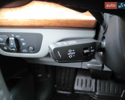 Серый Ауди Ку 5, объемом двигателя 1.98 л и пробегом 22 тыс. км за 44500 $, фото 118 на Automoto.ua