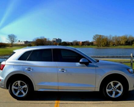 Сірий Ауді Ку 5, об'ємом двигуна 2 л та пробігом 29 тис. км за 15600 $, фото 2 на Automoto.ua