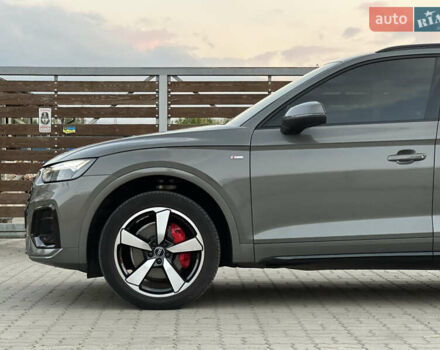 Сірий Ауді Ку 5, об'ємом двигуна 2 л та пробігом 18 тис. км за 35999 $, фото 9 на Automoto.ua