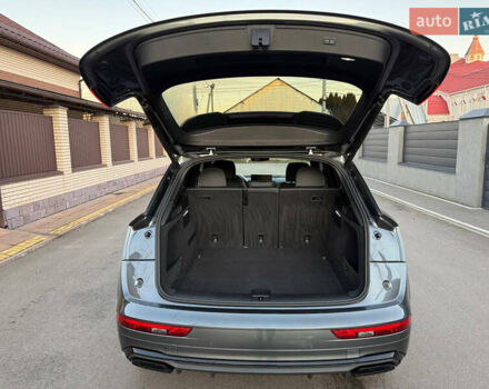 Серый Ауди Ку 5, объемом двигателя 1.98 л и пробегом 12 тыс. км за 46000 $, фото 6 на Automoto.ua