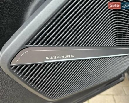 Серый Ауди Ку 5, объемом двигателя 1.98 л и пробегом 2 тыс. км за 57000 $, фото 14 на Automoto.ua