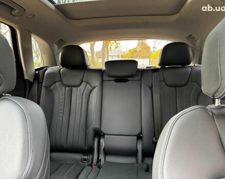 Серый Ауди Ку 5, объемом двигателя 2 л и пробегом 35 тыс. км за 41490 $, фото 28 на Automoto.ua