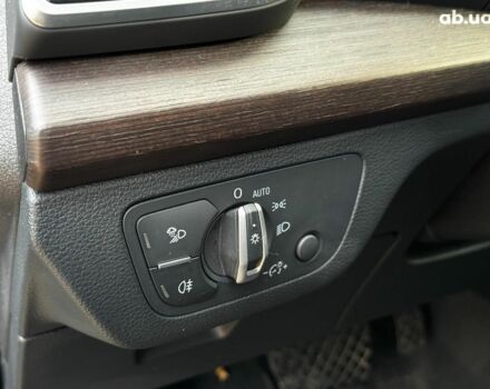 Серый Ауди Ку 5, объемом двигателя 2 л и пробегом 35 тыс. км за 41490 $, фото 30 на Automoto.ua