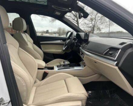 Сірий Ауді Ку 5, об'ємом двигуна 2 л та пробігом 20 тис. км за 19800 $, фото 9 на Automoto.ua