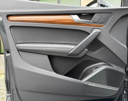 Серый Ауди Ку 5, объемом двигателя 2 л и пробегом 9 тыс. км за 39700 $, фото 14 на Automoto.ua