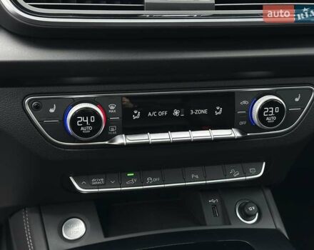 Серый Ауди Ку 5, объемом двигателя 1.98 л и пробегом 14 тыс. км за 57999 $, фото 33 на Automoto.ua