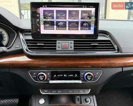 Серый Ауди Ку 5, объемом двигателя 1.98 л и пробегом 9 тыс. км за 39700 $, фото 33 на Automoto.ua