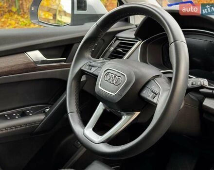 Серый Ауди Ку 5, объемом двигателя 2 л и пробегом 35 тыс. км за 41490 $, фото 36 на Automoto.ua