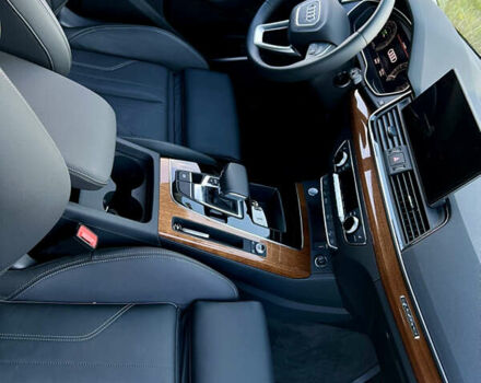 Серый Ауди Ку 5, объемом двигателя 1.98 л и пробегом 3 тыс. км за 52900 $, фото 8 на Automoto.ua