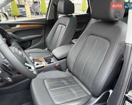 Серый Ауди Ку 5, объемом двигателя 1.98 л и пробегом 9 тыс. км за 39700 $, фото 24 на Automoto.ua