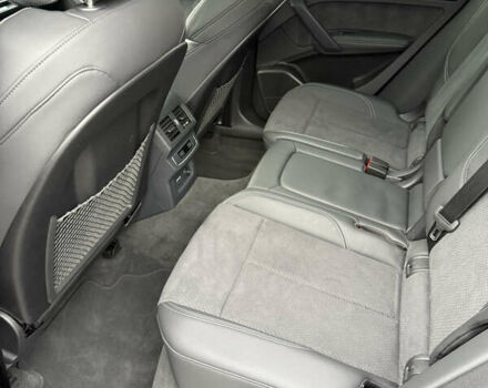 Сірий Ауді Ку 5, об'ємом двигуна 1.98 л та пробігом 12 тис. км за 58100 $, фото 43 на Automoto.ua