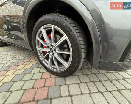 Сірий Ауді Ку 5, об'ємом двигуна 1.98 л та пробігом 12 тис. км за 58100 $, фото 33 на Automoto.ua