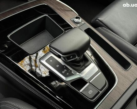 Серый Ауди Ку 5, объемом двигателя 2 л и пробегом 35 тыс. км за 41490 $, фото 26 на Automoto.ua