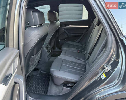 Серый Ауди Ку 5, объемом двигателя 1.98 л и пробегом 12 тыс. км за 46000 $, фото 13 на Automoto.ua