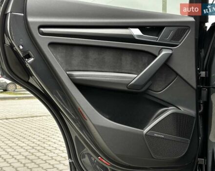 Серый Ауди Ку 5, объемом двигателя 1.98 л и пробегом 14 тыс. км за 57999 $, фото 40 на Automoto.ua