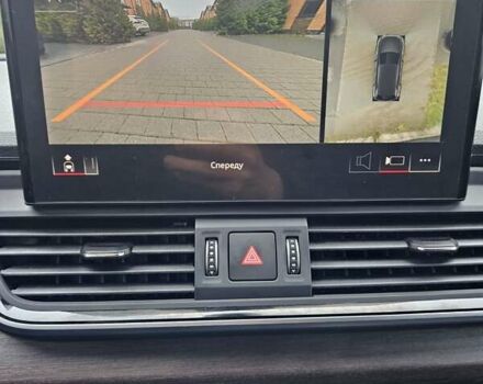 Серый Ауди Ку 5, объемом двигателя 1.98 л и пробегом 2 тыс. км за 57000 $, фото 18 на Automoto.ua