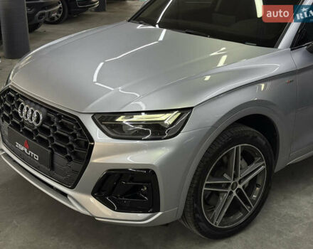 Сірий Ауді Ку 5, об'ємом двигуна 1.98 л та пробігом 5 тис. км за 54000 $, фото 7 на Automoto.ua