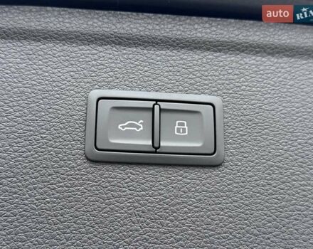 Серый Ауди Ку 5, объемом двигателя 1.98 л и пробегом 9 тыс. км за 39700 $, фото 57 на Automoto.ua