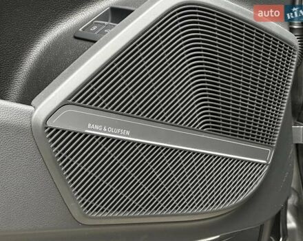 Серый Ауди Ку 5, объемом двигателя 1.98 л и пробегом 14 тыс. км за 57999 $, фото 22 на Automoto.ua