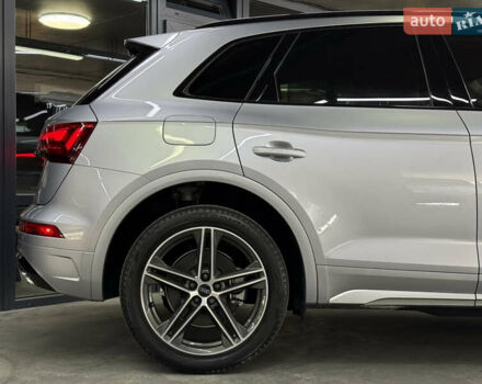 Сірий Ауді Ку 5, об'ємом двигуна 1.98 л та пробігом 5 тис. км за 54000 $, фото 13 на Automoto.ua